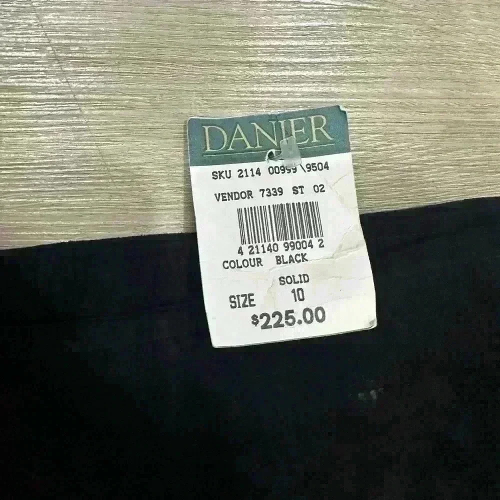 Nwt Danier Vintage Black High Rise 100% Leather Fully Lined Straight Leg Pants — image 2 of 6